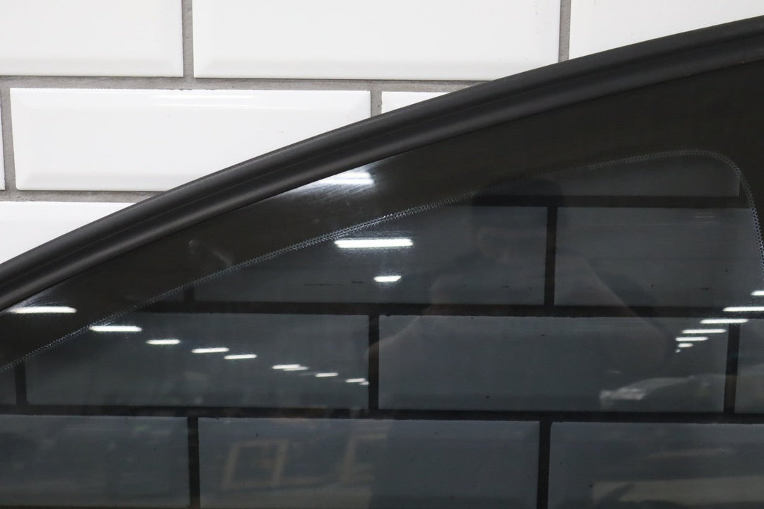 2004 - 2006 Pontiac GTO Right Quarter Window 92209200 OEM