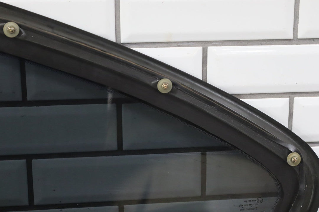 2004 - 2006 Pontiac GTO Right Quarter Window 92209200 OEM