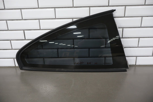 2004 - 2006 Pontiac GTO Right Quarter Window 92209200 OEM