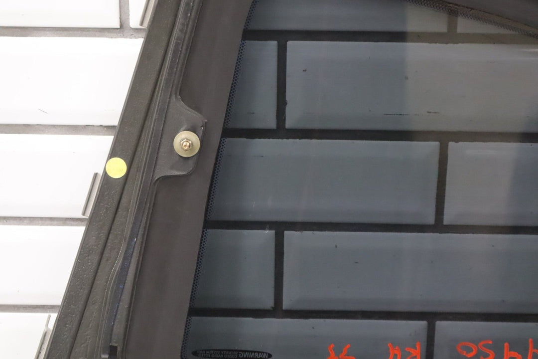 2004 - 2006 Pontiac GTO Right Quarter Window 92209200 OEM