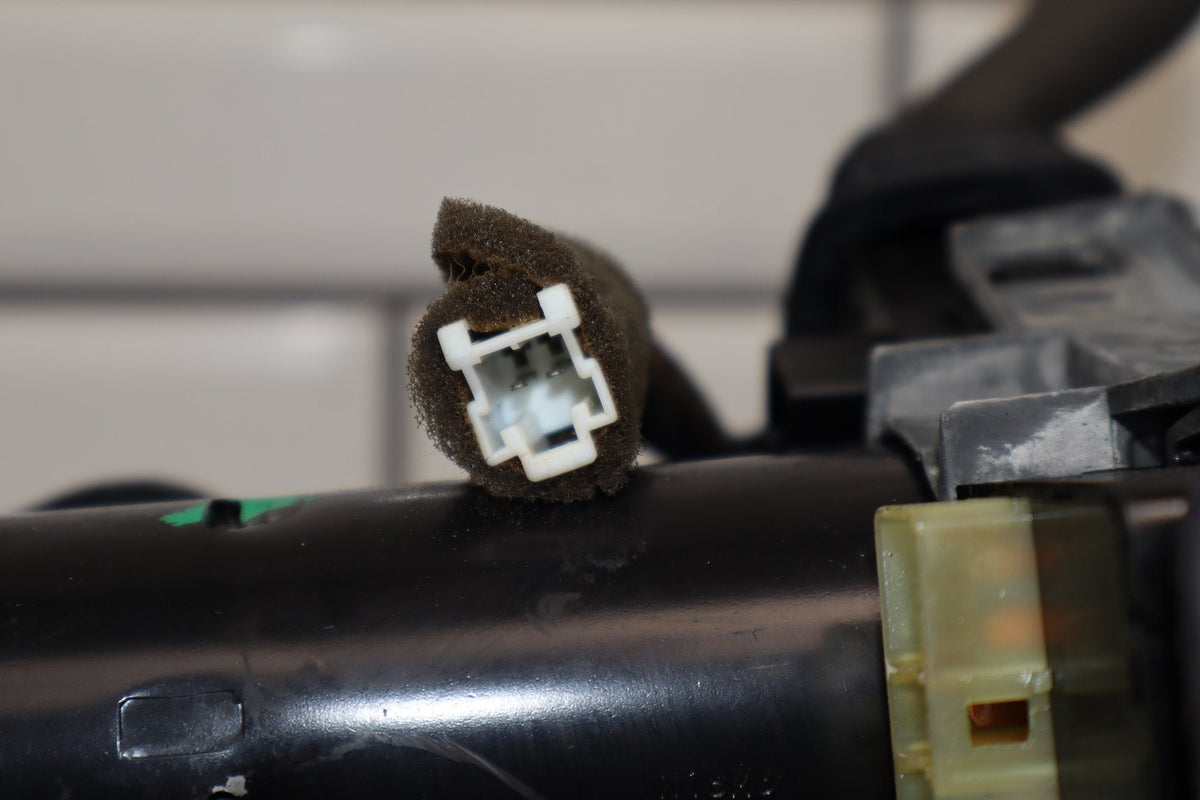 2004-2006 Pontiac GTO - Steering Column