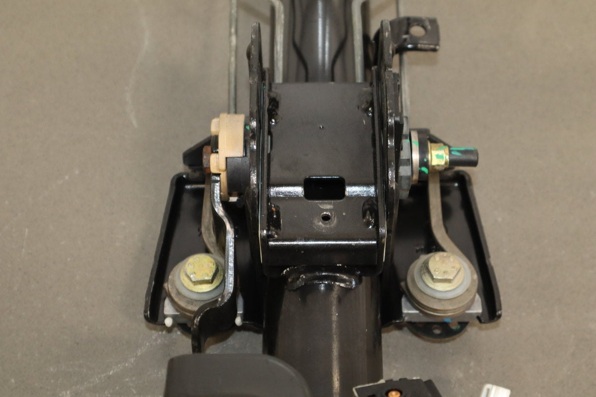 2004-2006 Pontiac GTO- Steering Column