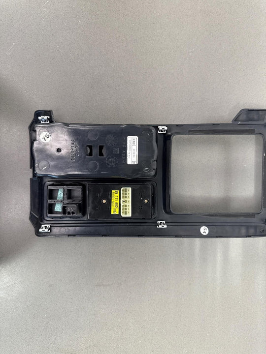 2004 - 2006 Pontiac GTO Upper Console Shifter Bezel Trim W/ Window Switch