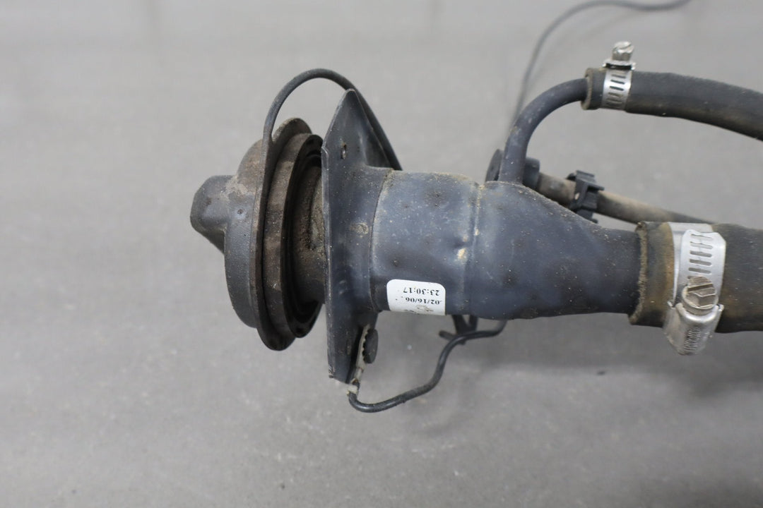 2004 - 2007 Hummer H2 - Fuel Filler Neck 15191438