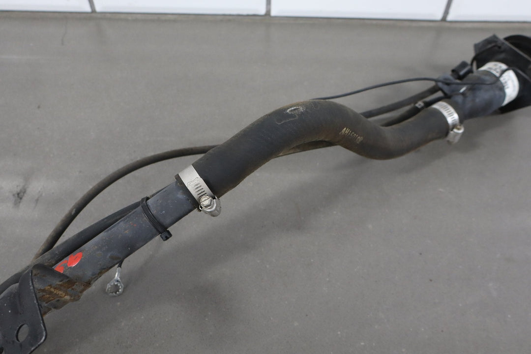 2004 - 2007 Hummer H2 - Fuel Filler Neck 15191438