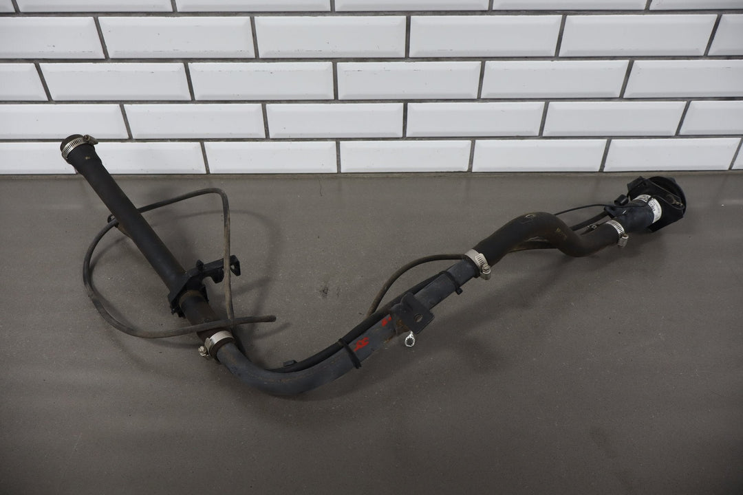 2004 - 2007 Hummer H2 - Fuel Filler Neck 15191438