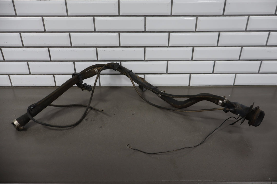 2004 - 2007 Hummer H2 - Fuel Filler Neck 15191438