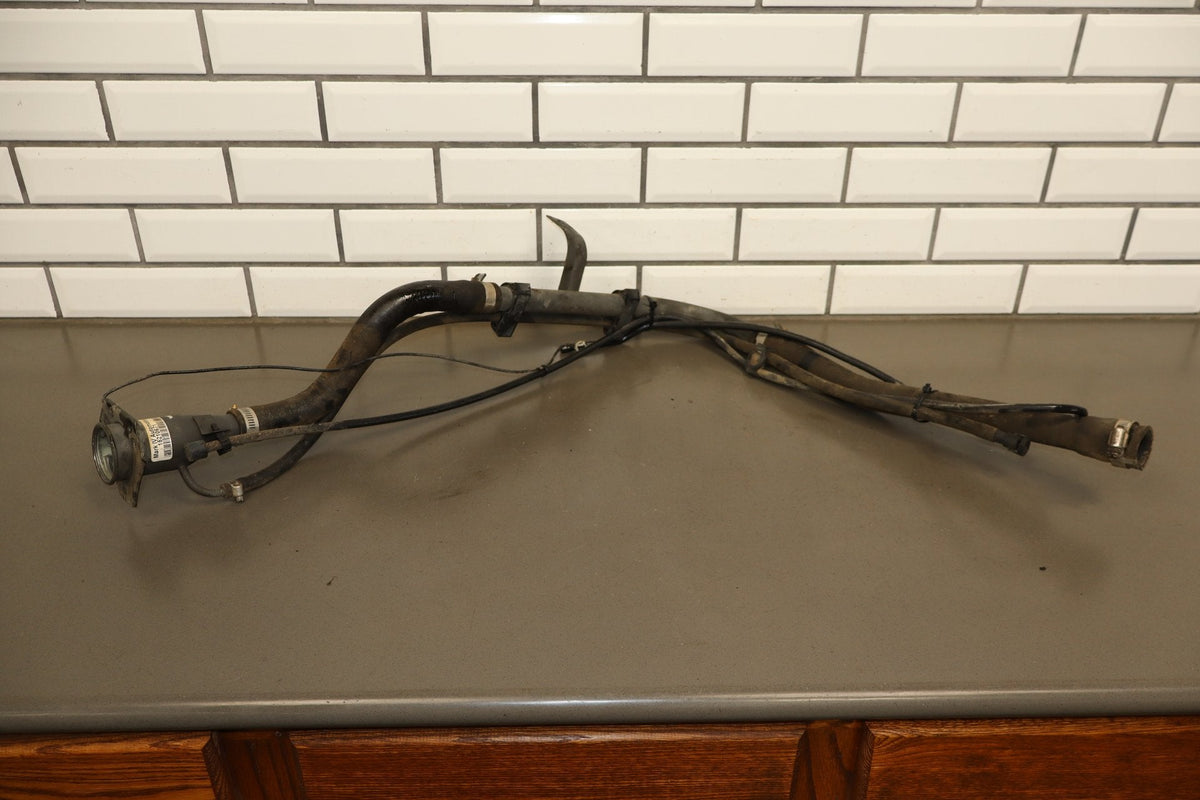 2004-2007 Hummer H2 - Fuel Filler Neck 15191438