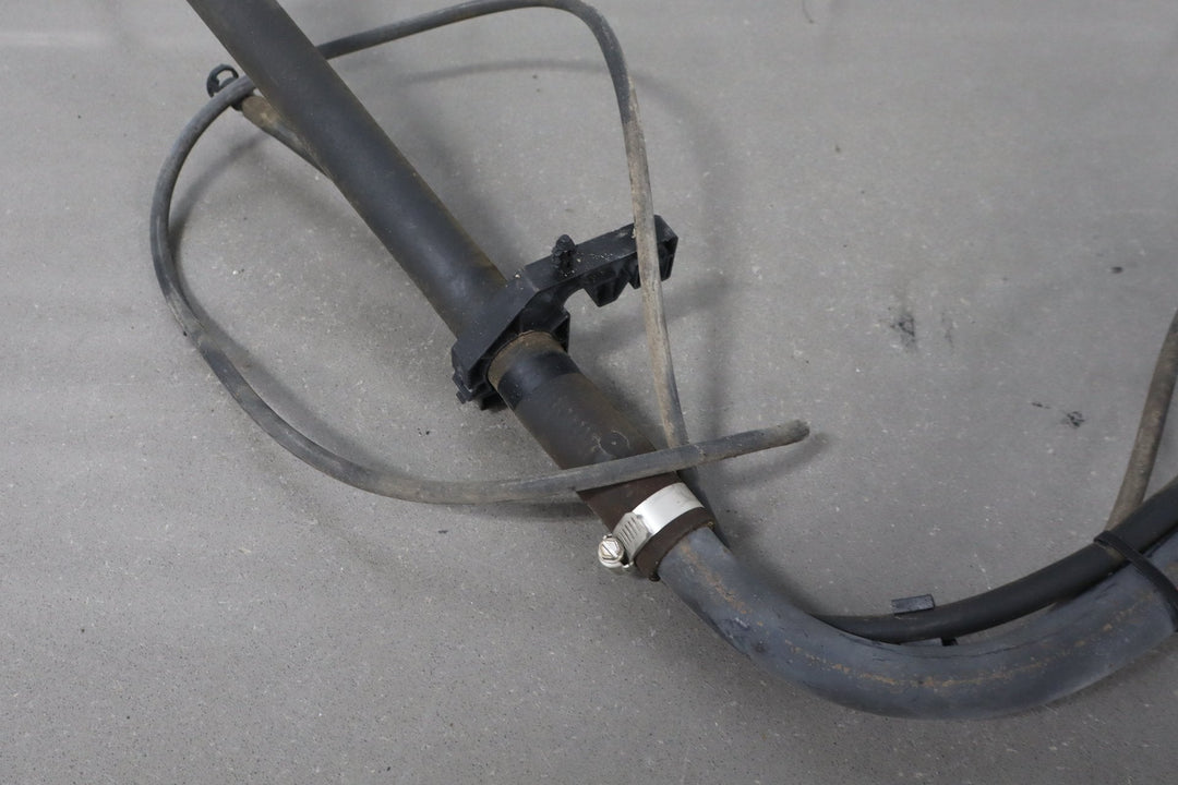 2004 - 2007 Hummer H2 - Fuel Filler Neck 15191438