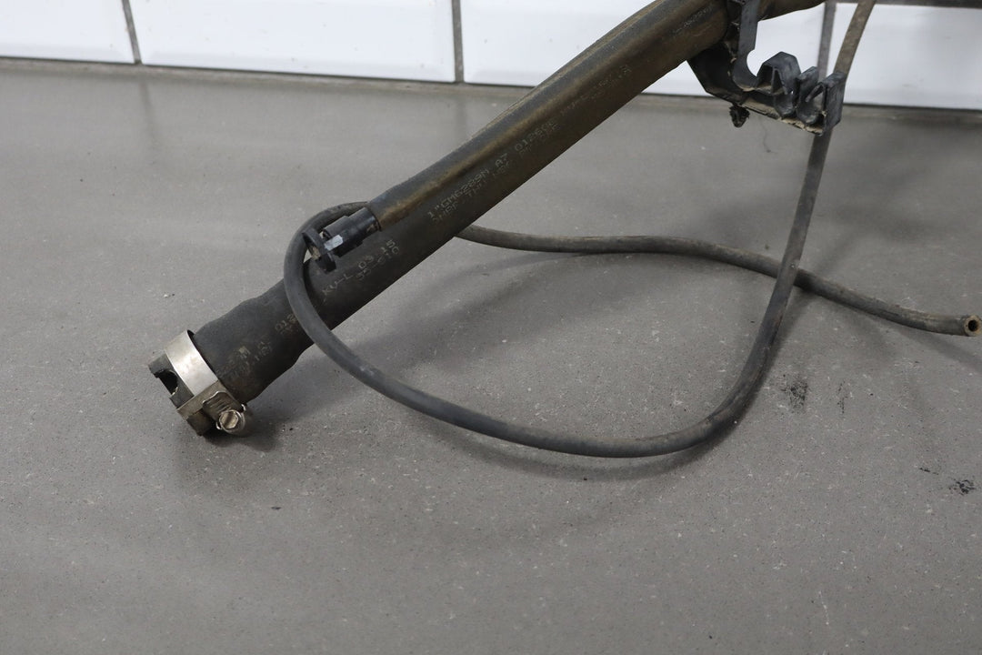 2004 - 2007 Hummer H2 - Fuel Filler Neck 15191438