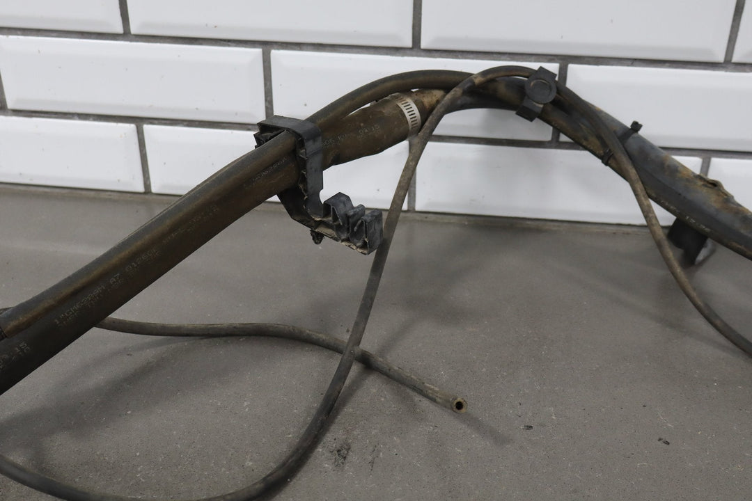 2004 - 2007 Hummer H2 - Fuel Filler Neck 15191438