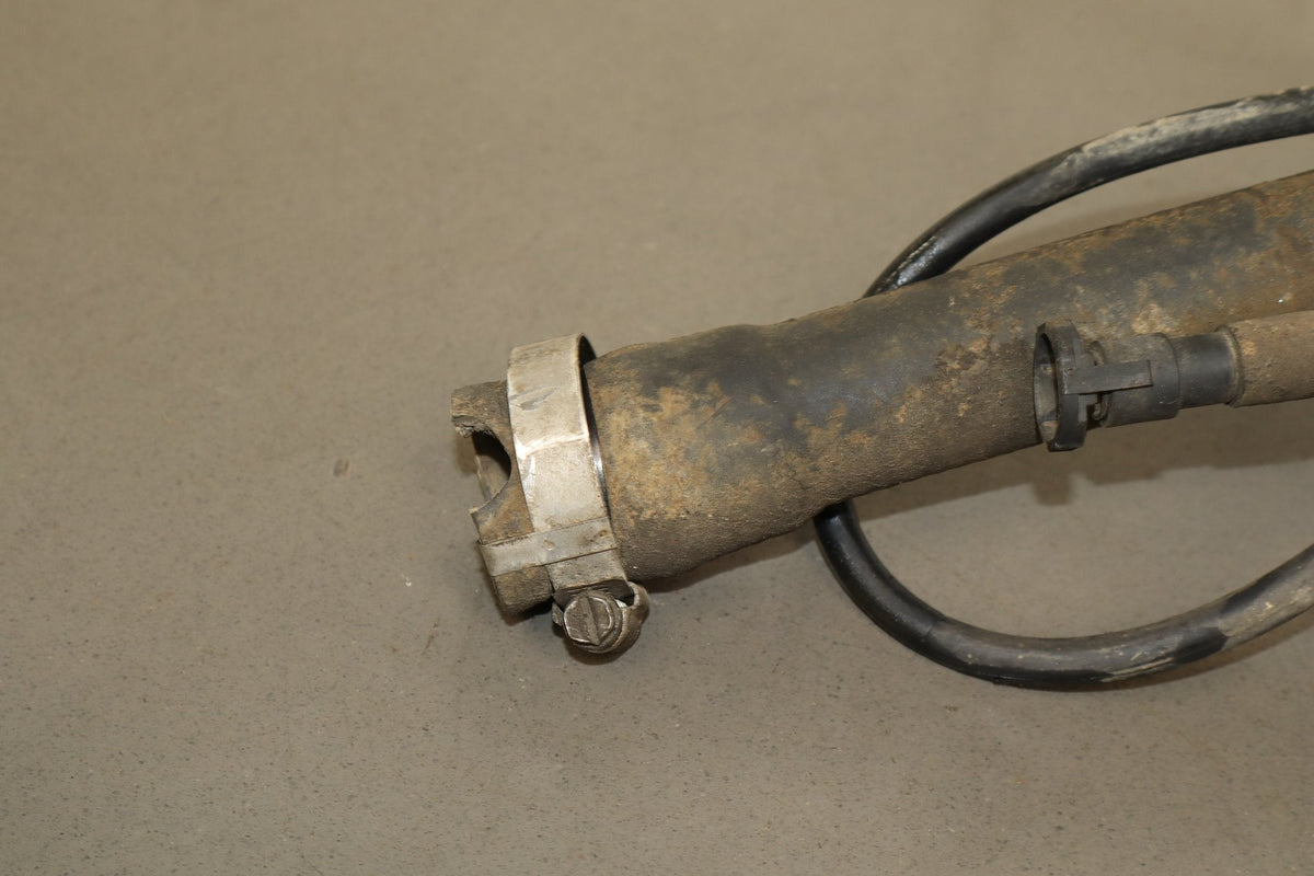 2004-2007 Hummer H2 - Fuel Filler Neck 15191438