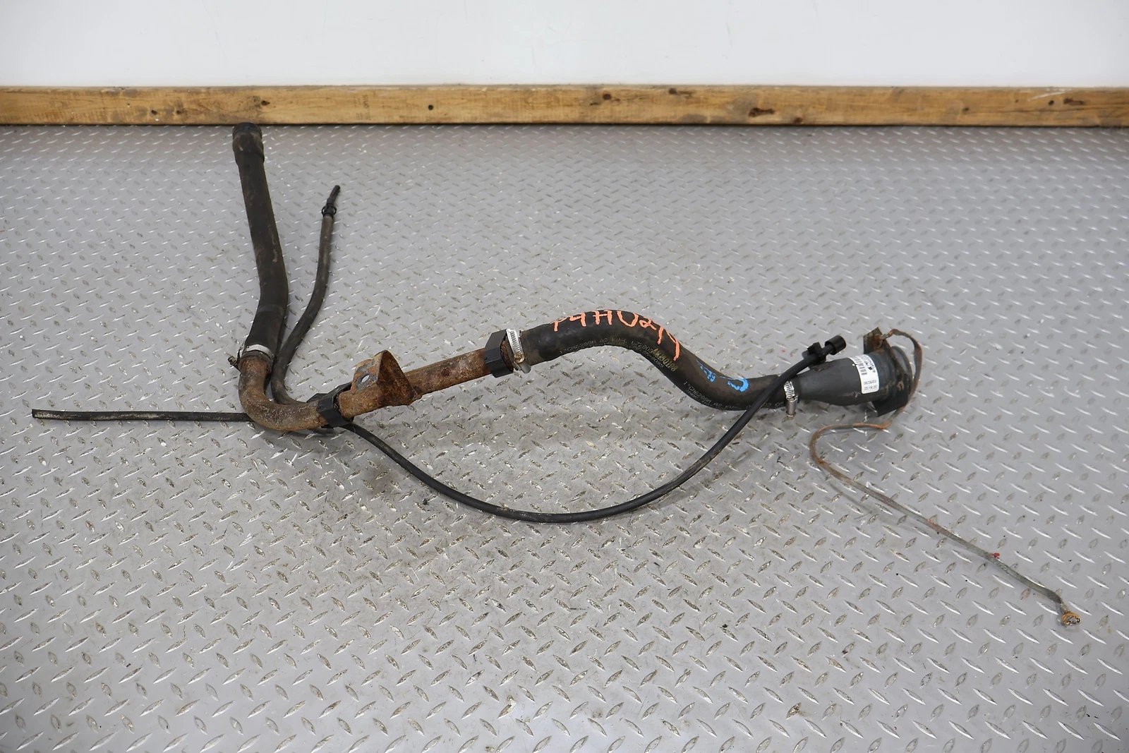 2004-2007 Hummer H2- Fuel Filler Neck Pipe