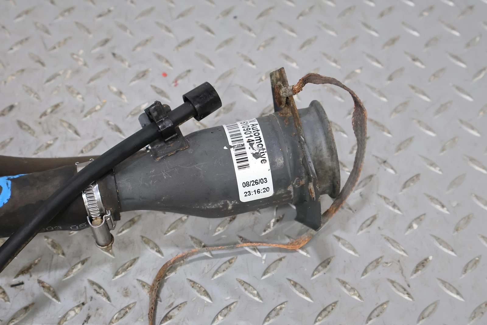 2004-2007 Hummer H2- Fuel Filler Neck Pipe