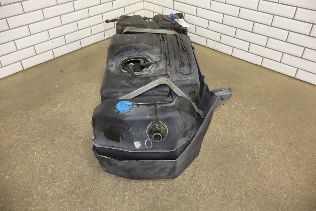 2004 - 2009 Hummer H2 32 Gallon Fuel Tank 88967295 *No Pump*