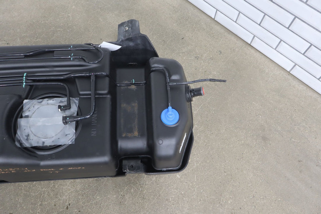 2004 - 2009 Hummer H2 32 Gallon Fuel Tank 88967295 *No Pump*