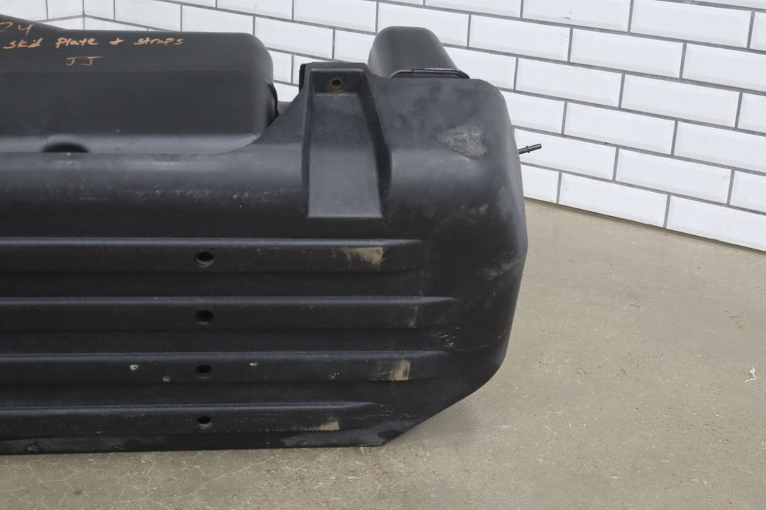 2004 - 2009 Hummer H2 32 Gallon Fuel Tank 88967295 *No Pump*