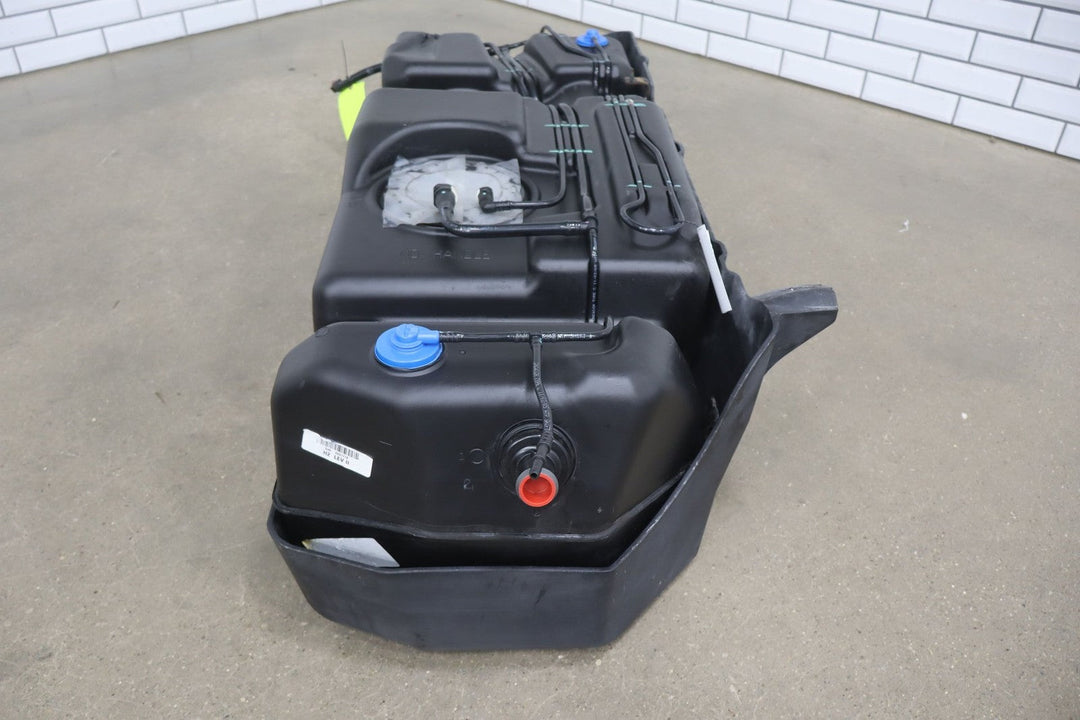 2004 - 2009 Hummer H2 32 Gallon Fuel Tank 88967295 *No Pump*