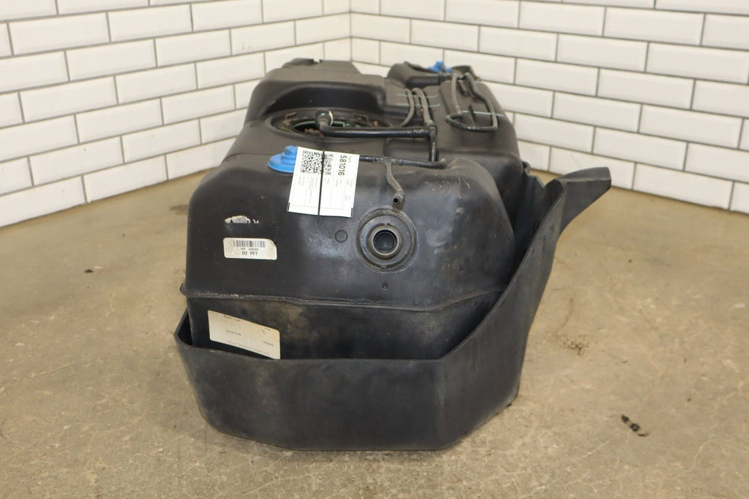 2004 - 2009 Hummer H2 32 Gallon Fuel Tank 88967295 *No Pump*