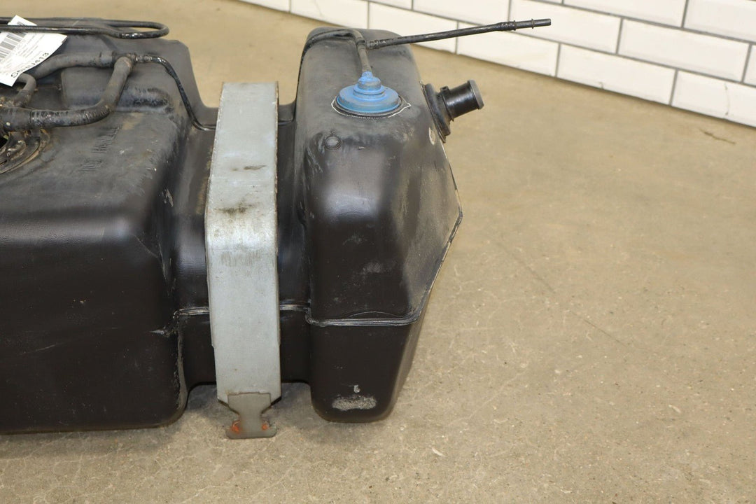 2004 - 2009 Hummer H2 32 Gallon Fuel Tank 88967295 *No Pump*