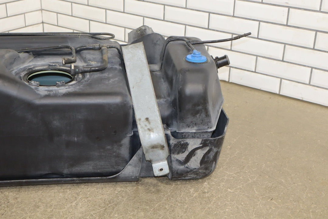 2004 - 2009 Hummer H2 32 Gallon Fuel Tank 88967295 *No Pump*