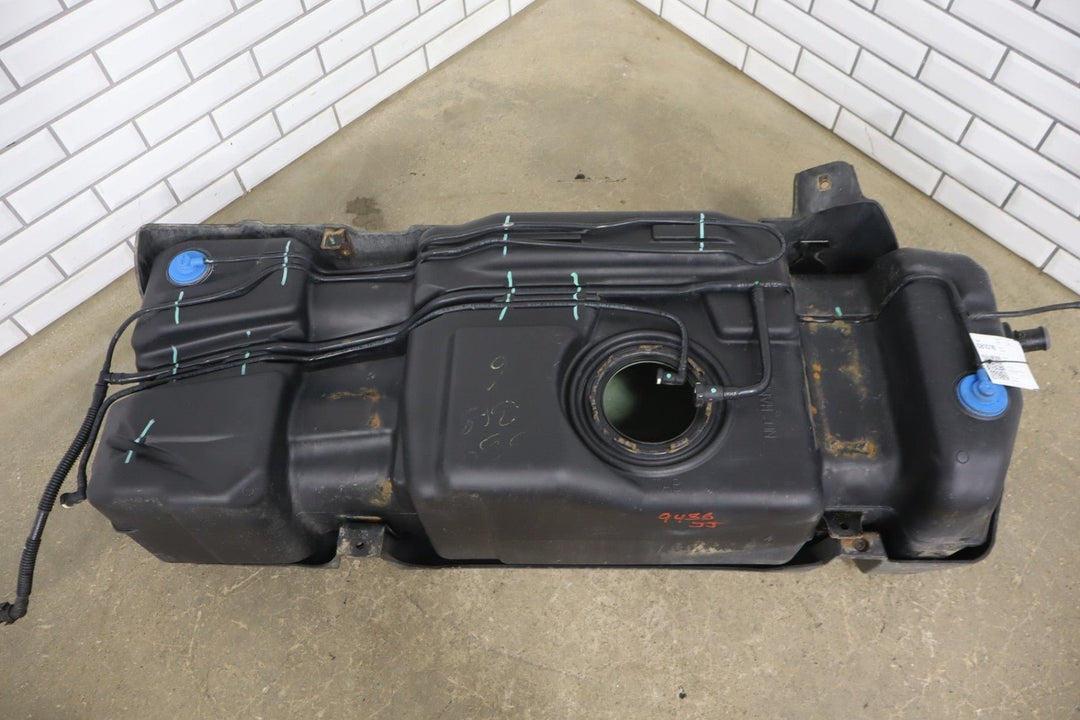 2004 - 2009 Hummer H2 32 Gallon Fuel Tank 88967295 *No Pump*