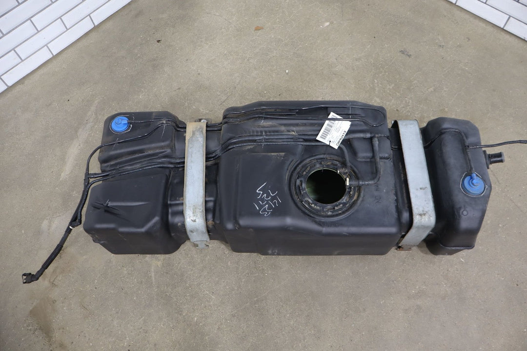 2004 - 2009 Hummer H2 32 Gallon Fuel Tank 88967295 *No Pump*