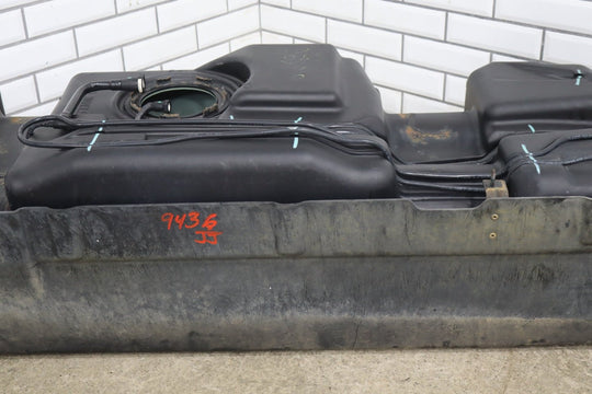 2004 - 2009 Hummer H2 32 Gallon Fuel Tank 88967295 *No Pump*