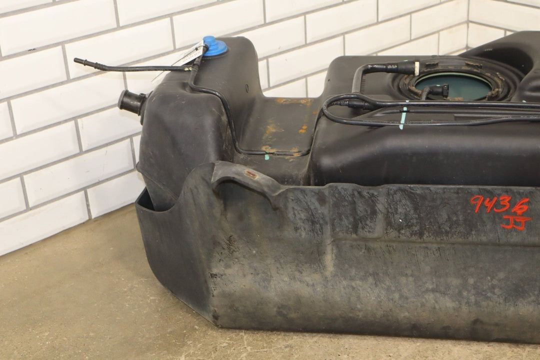 2004 - 2009 Hummer H2 32 Gallon Fuel Tank 88967295 *No Pump*