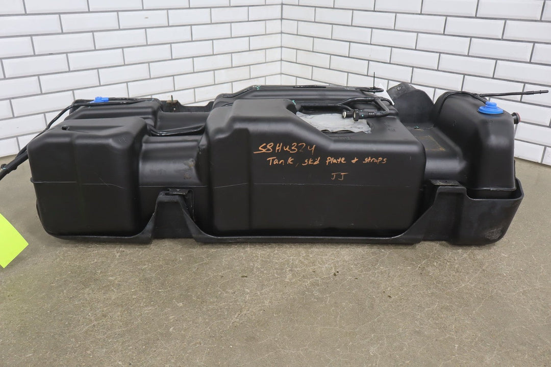 2004 - 2009 Hummer H2 32 Gallon Fuel Tank 88967295 *No Pump*