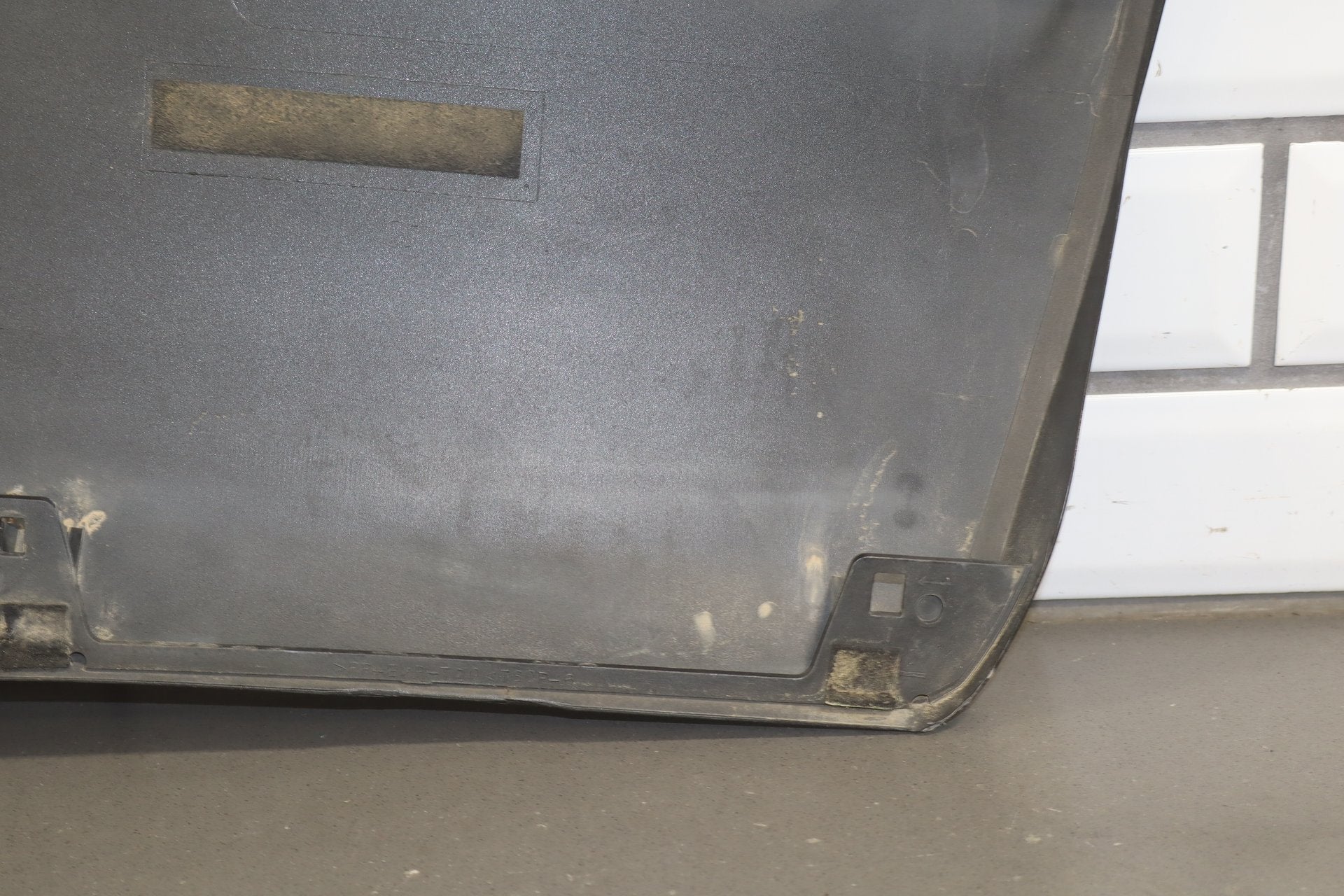 2004-2009 Toyota 4Runner SR5 Left Rear Door Molding Black 202
