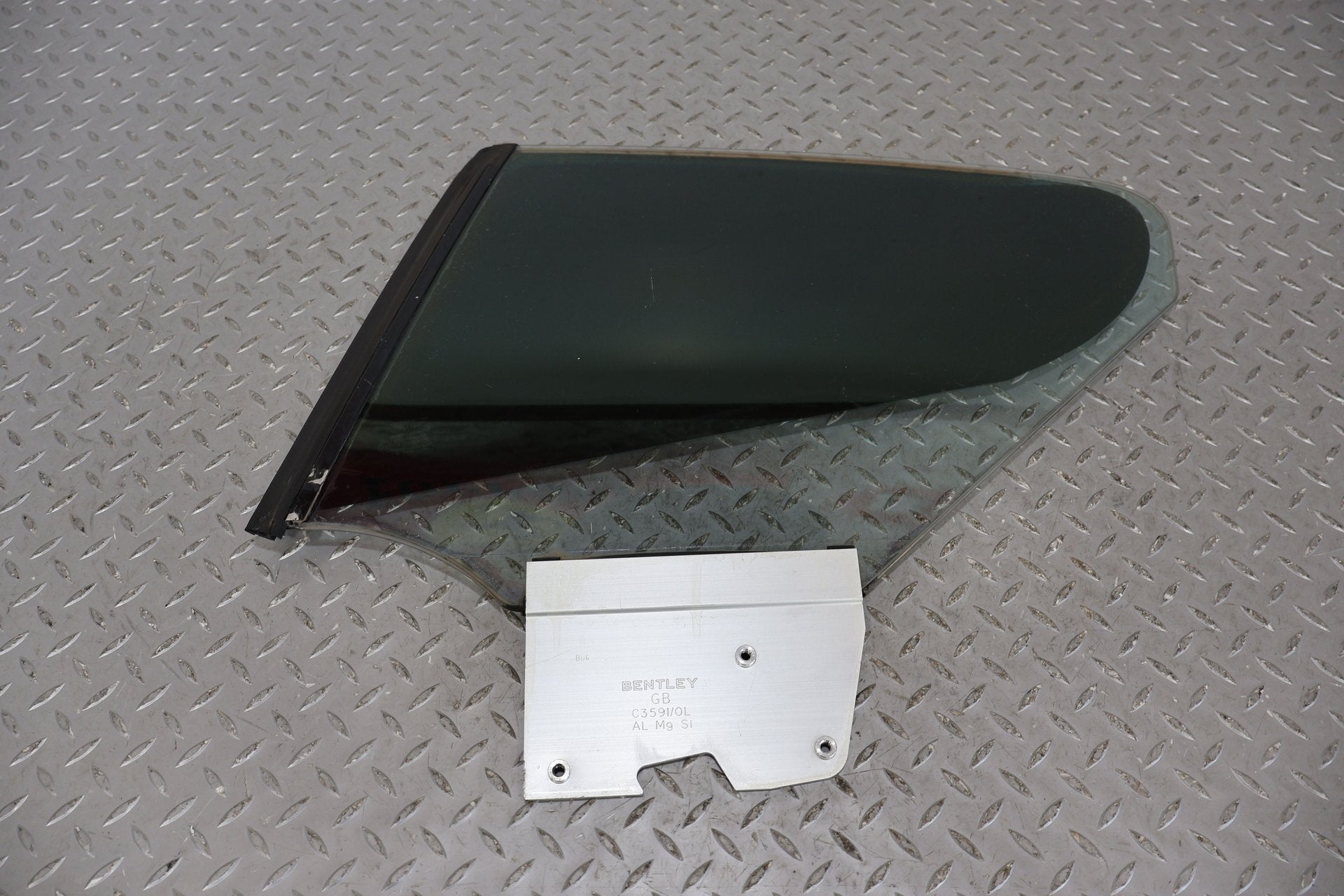 2004 BENTLY- Left Quarter Window