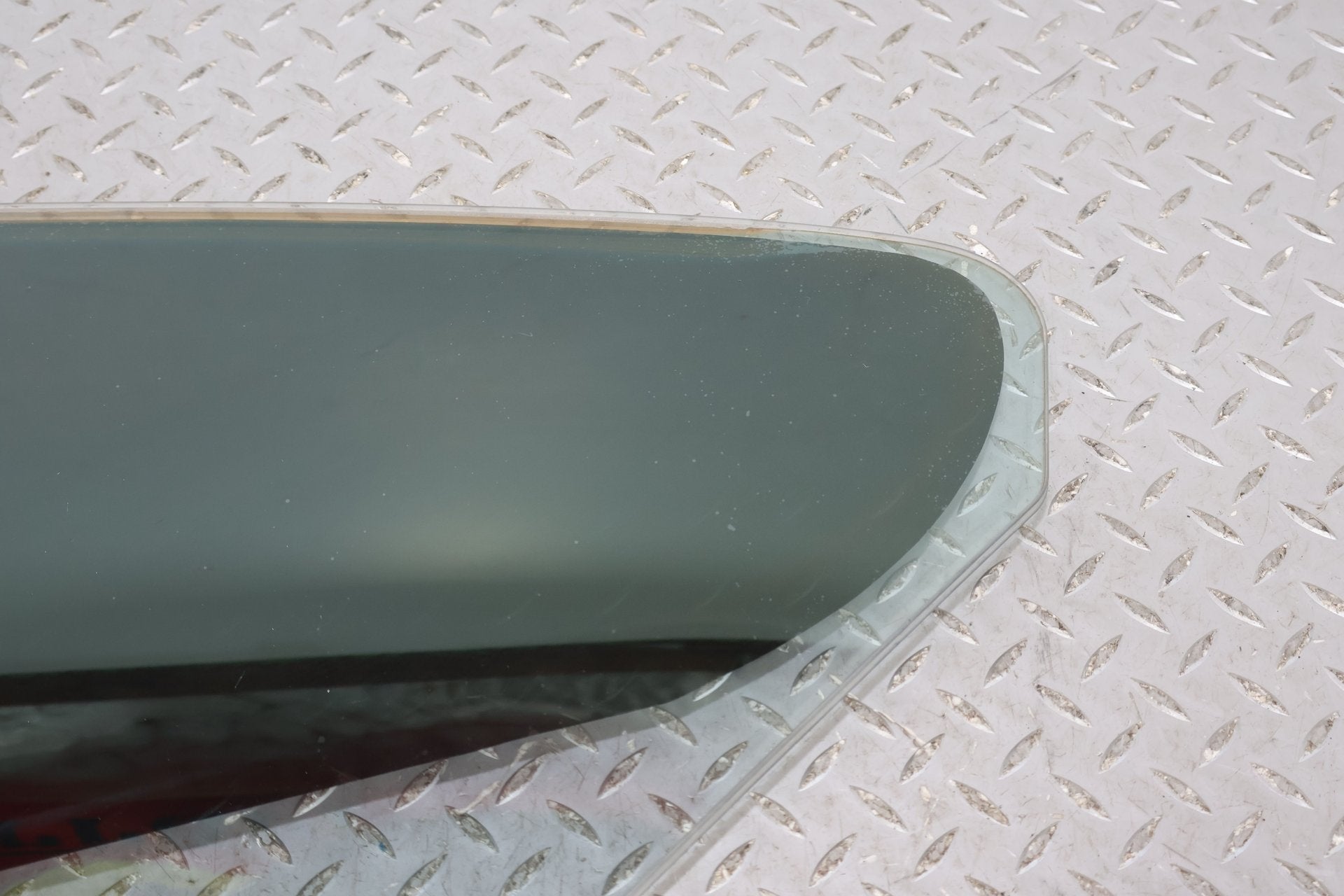 2004 BENTLY- Left Quarter Window