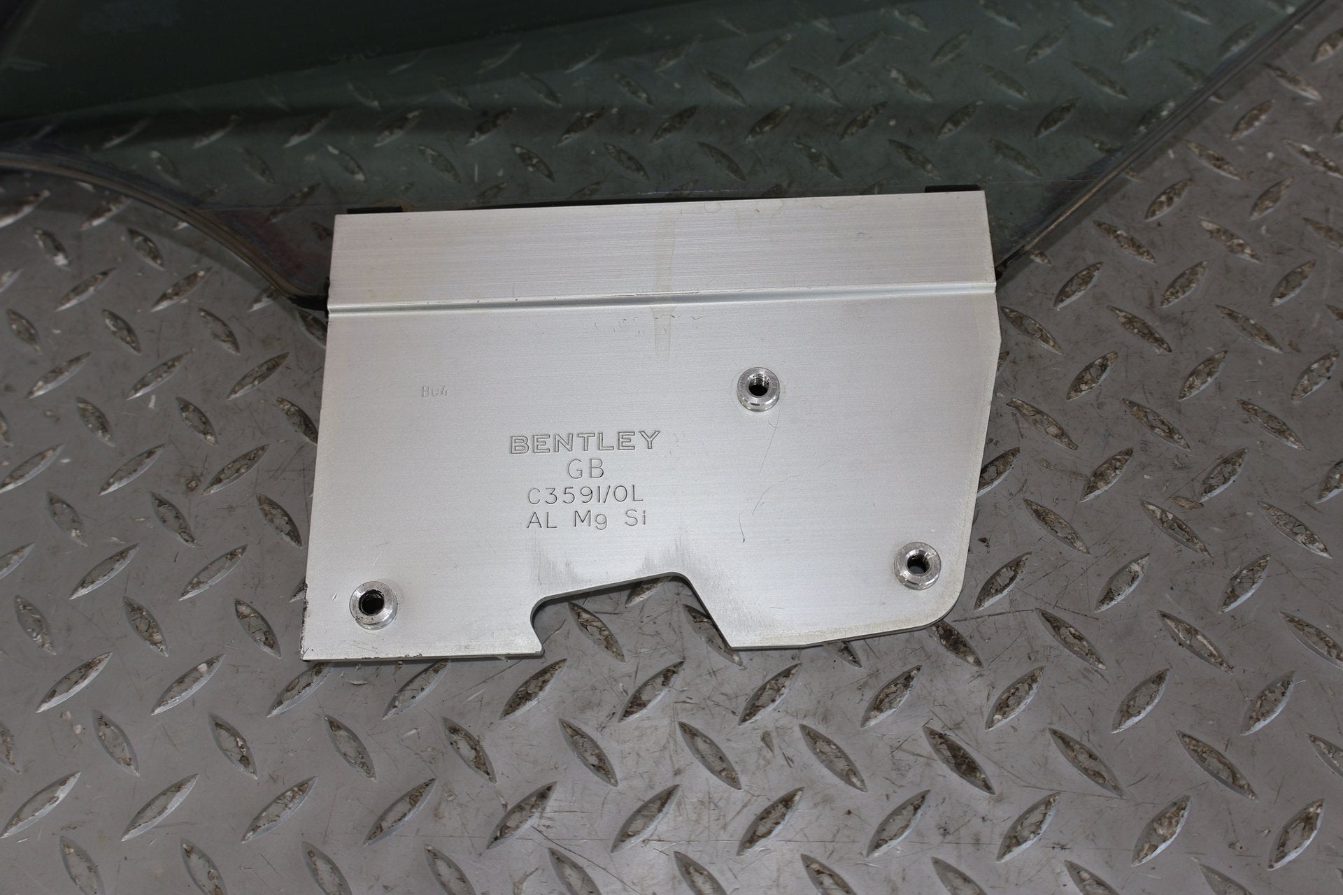2004 BENTLY- Left Quarter Window