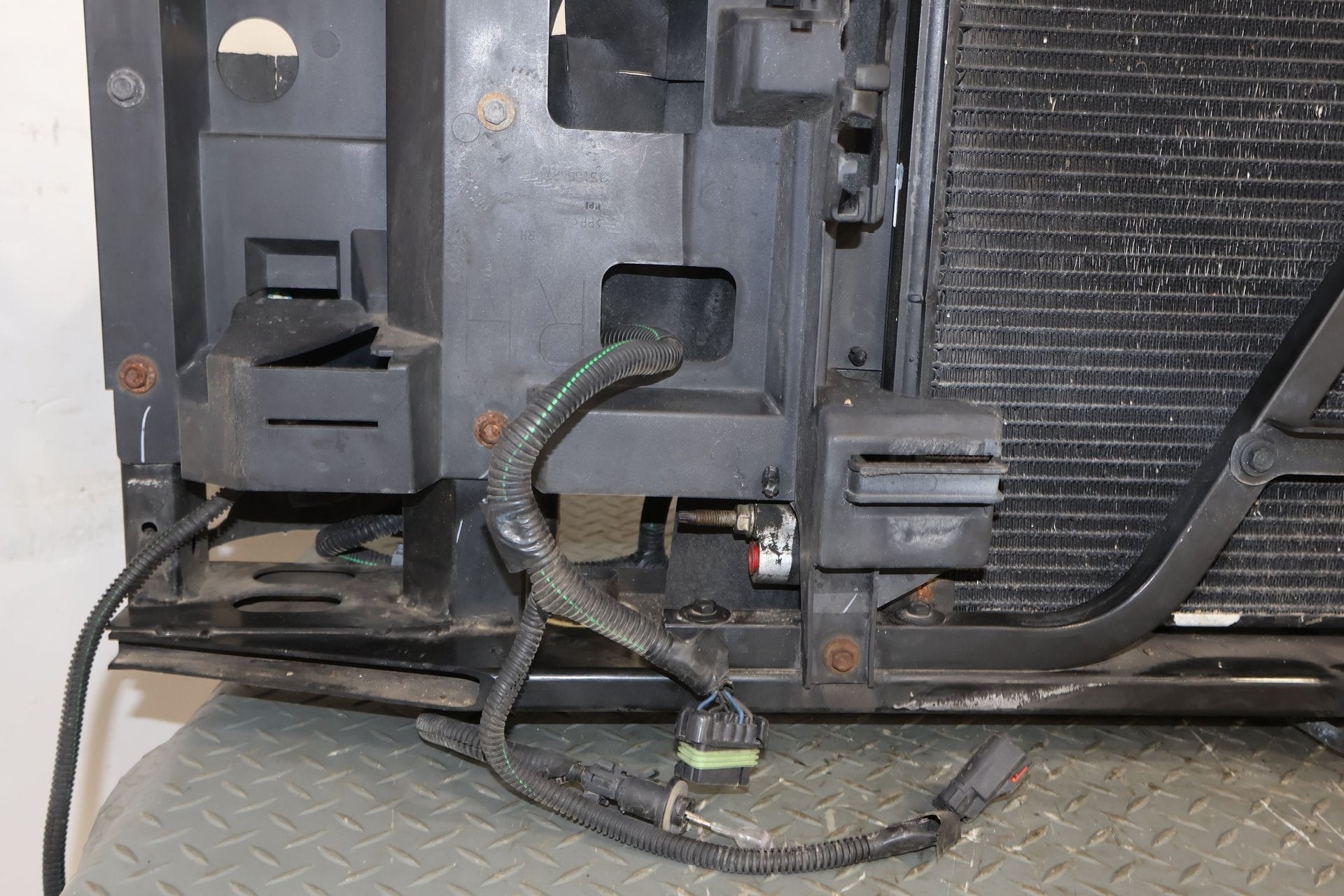 2004 Cadillac Escalade- Radiator Core Support