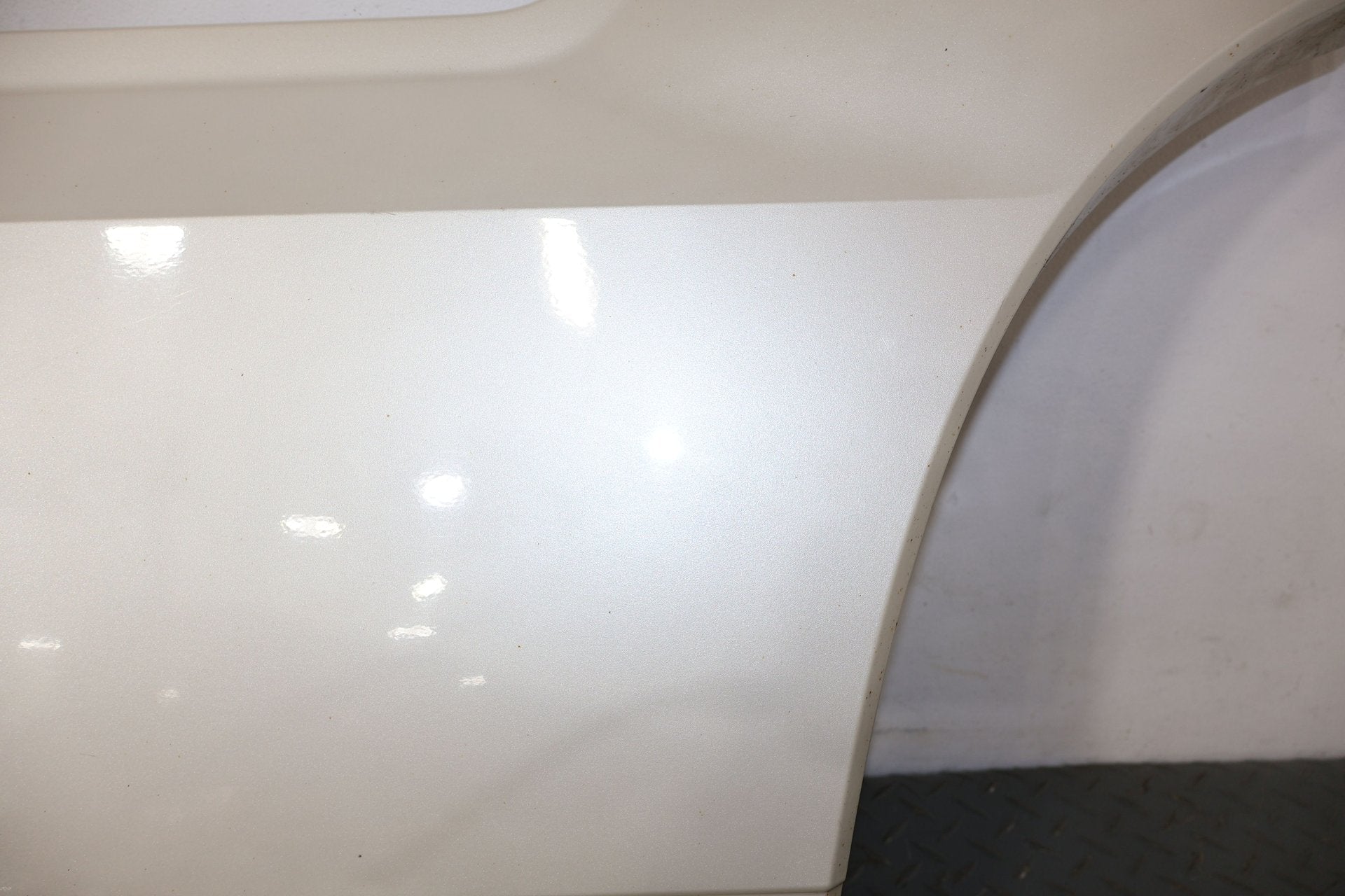 2004 Cadillac Escalade- REAR DOOR MOULDING