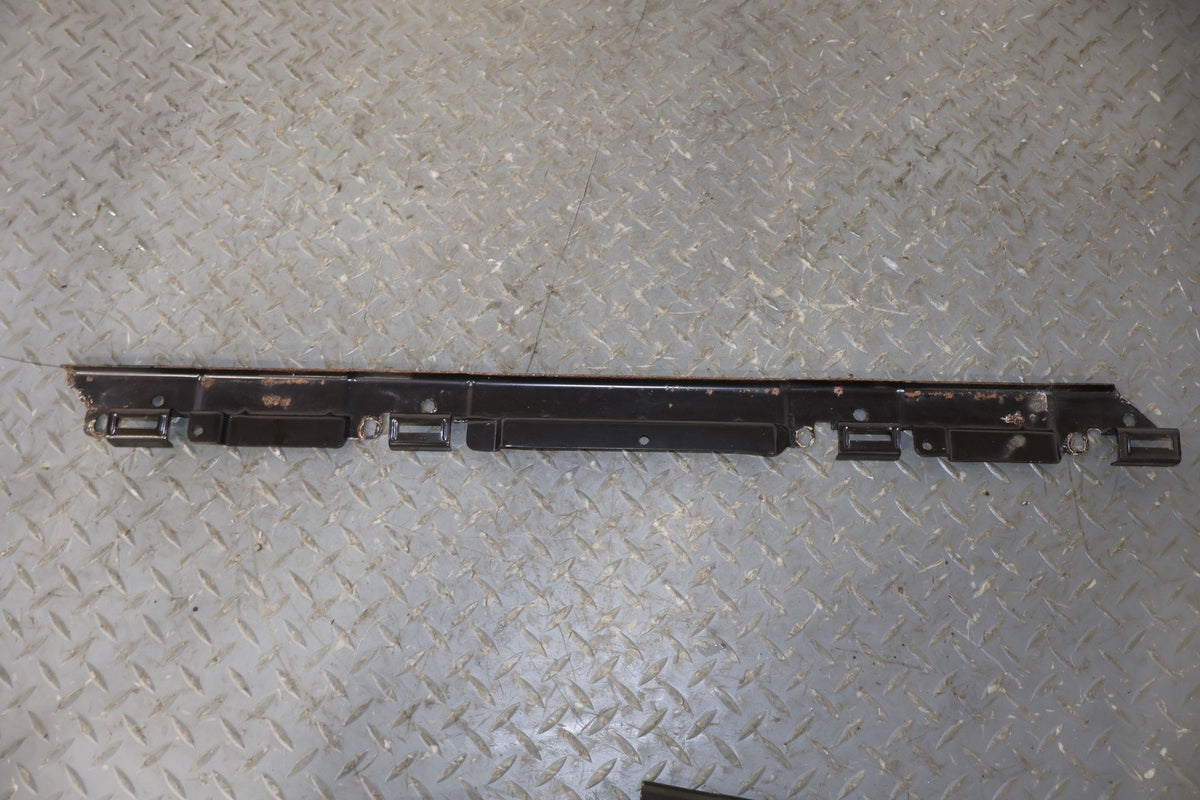 2004 Cadillac Escalade- Set x4- Sill Plates