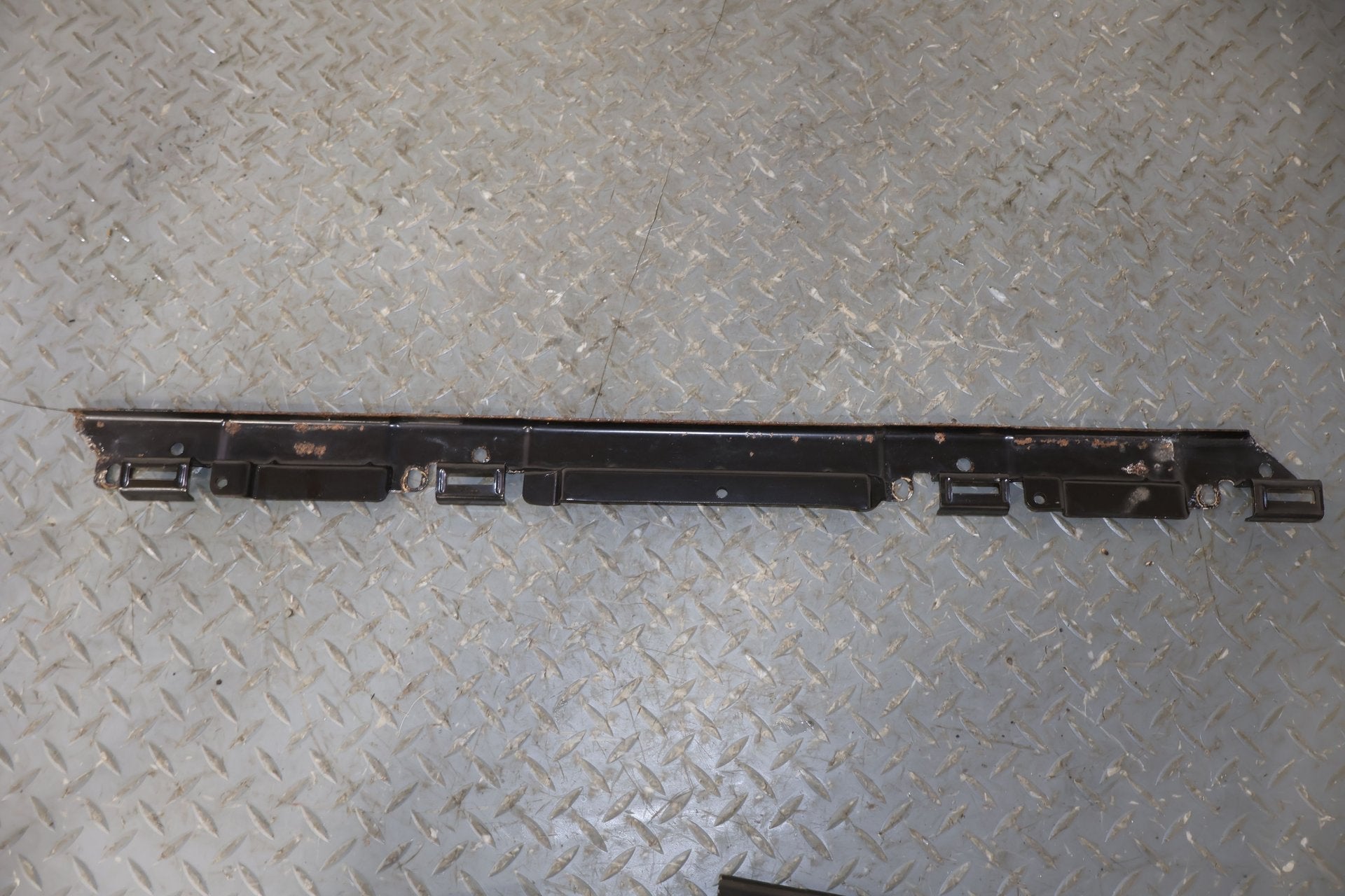 2004 Cadillac Escalade- Set x4- Sill Plates