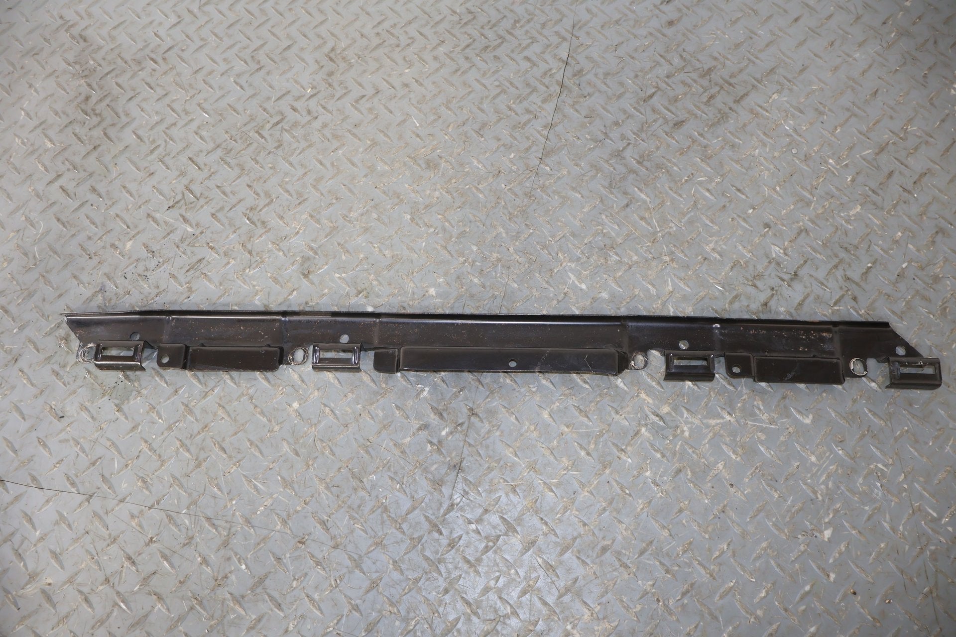 2004 Cadillac Escalade- Set x4- Sill Plates
