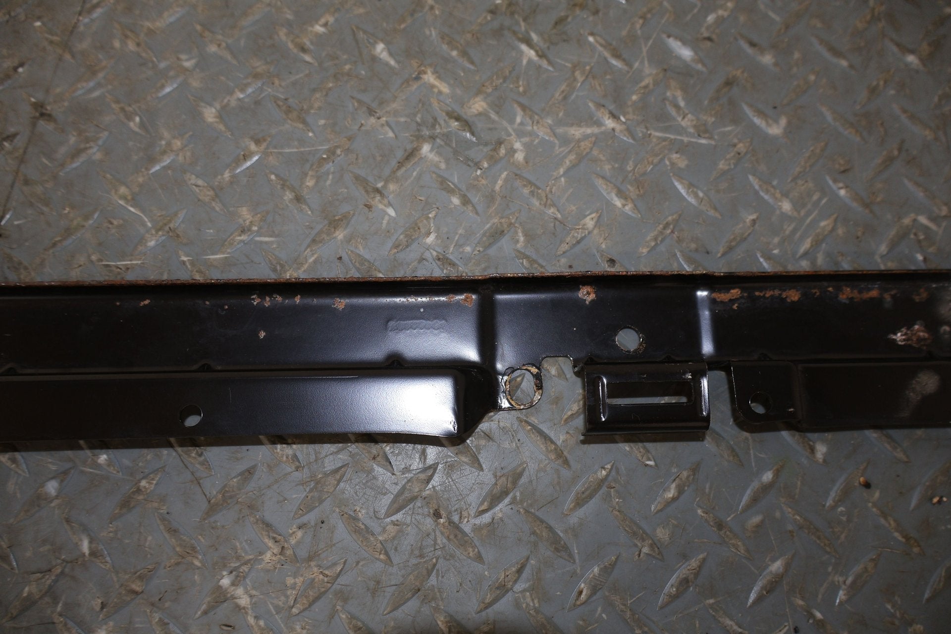 2004 Cadillac Escalade- Set x4- Sill Plates