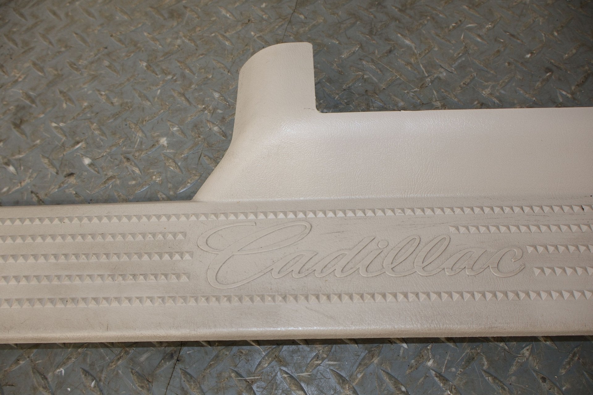 2004 Cadillac Escalade- Sill Plates
