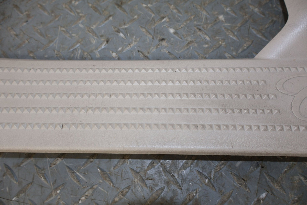 2004 Cadillac Escalade- Sill Plates