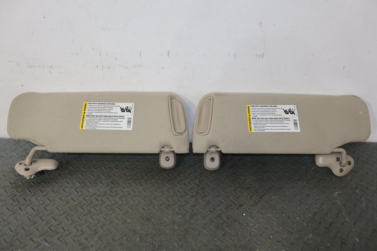 2004 Cadillac Escalade- Sun Visor