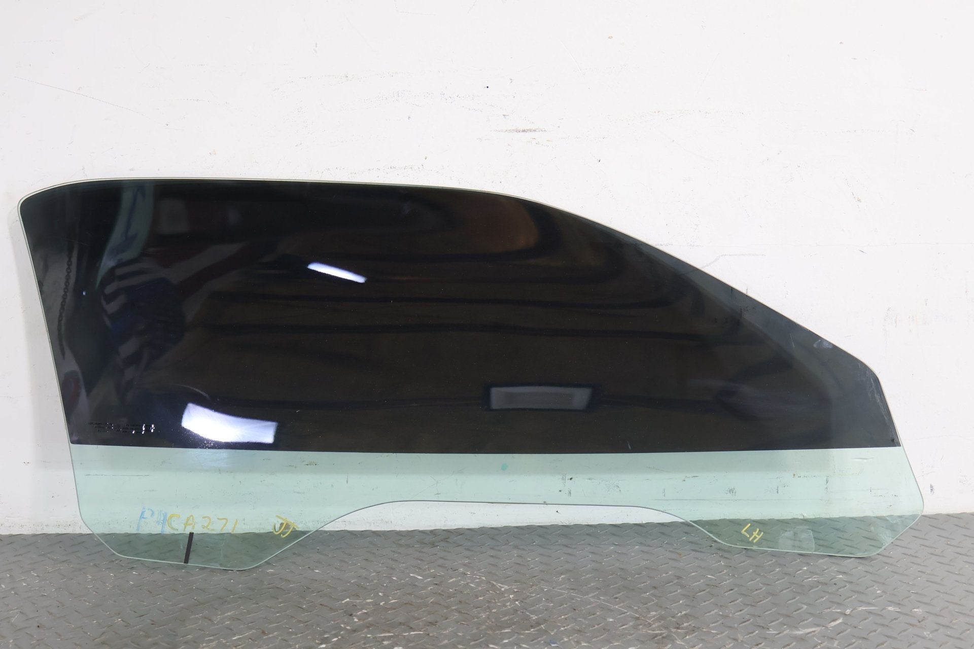 2004 Cadillac XLR- FRONT DOOR GLASS/WINDOW