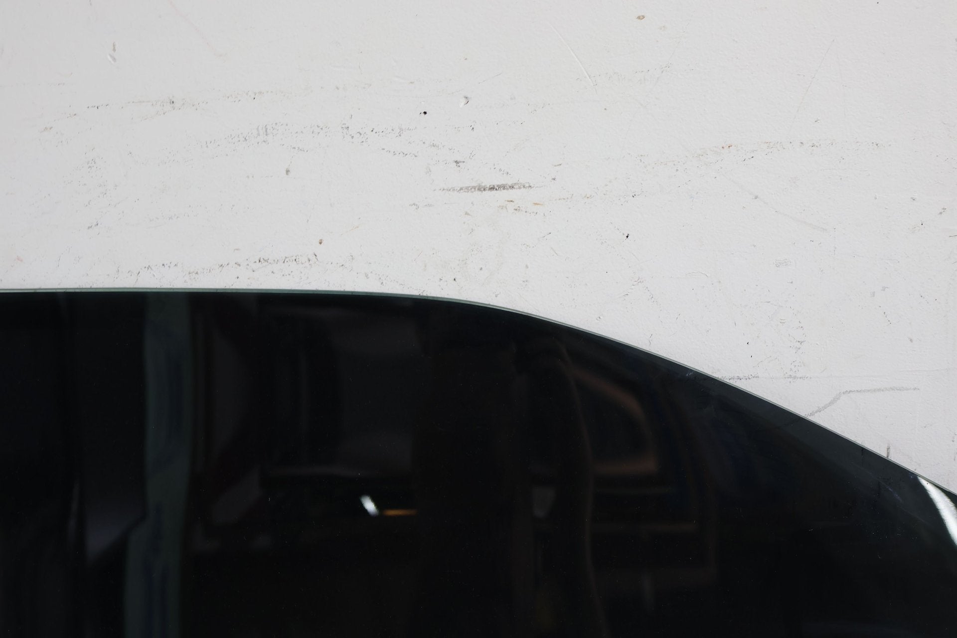 2004 Cadillac XLR- FRONT DOOR GLASS/WINDOW