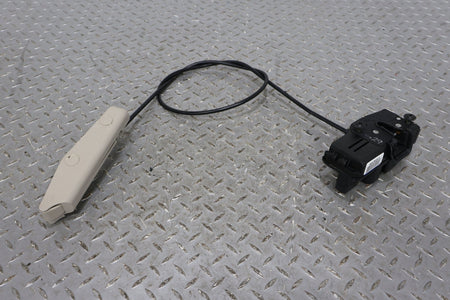 2004 Cadillac XLR- Right Front Door Latch