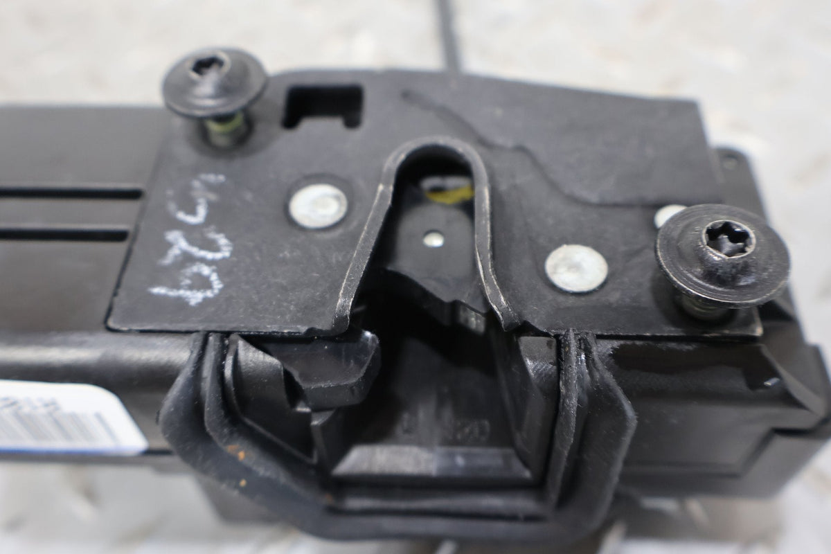 2004 Cadillac XLR- Right Front Door Latch