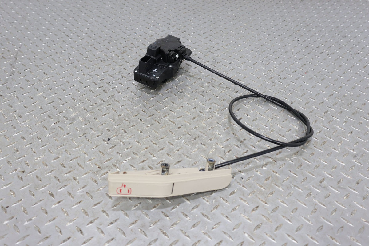 2004 Cadillac XLR- Right Front Door Latch