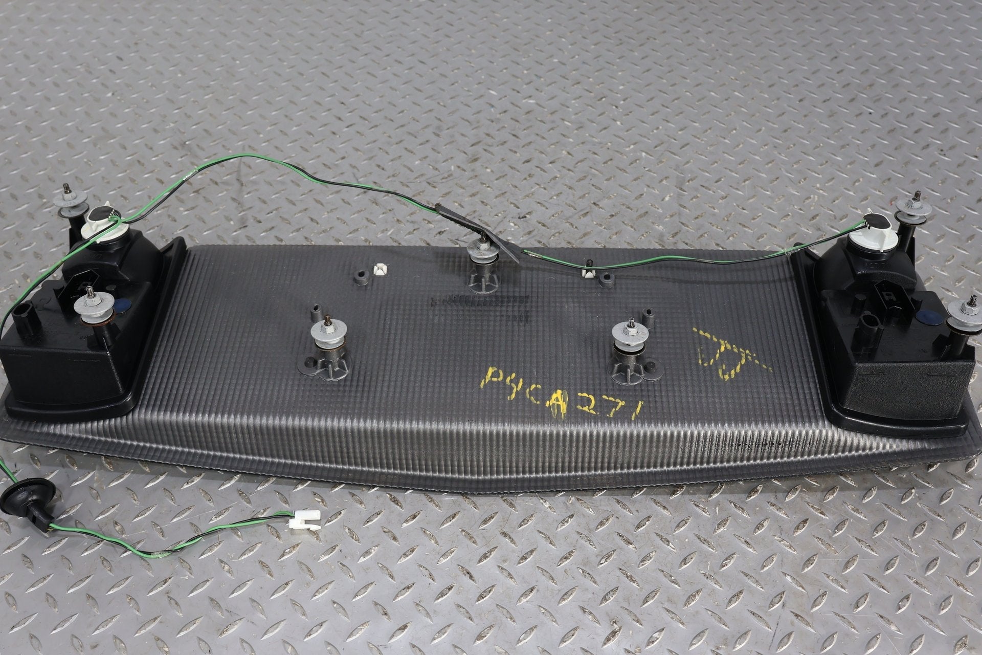2004 Cadillac XLR- Tail Finish Panel