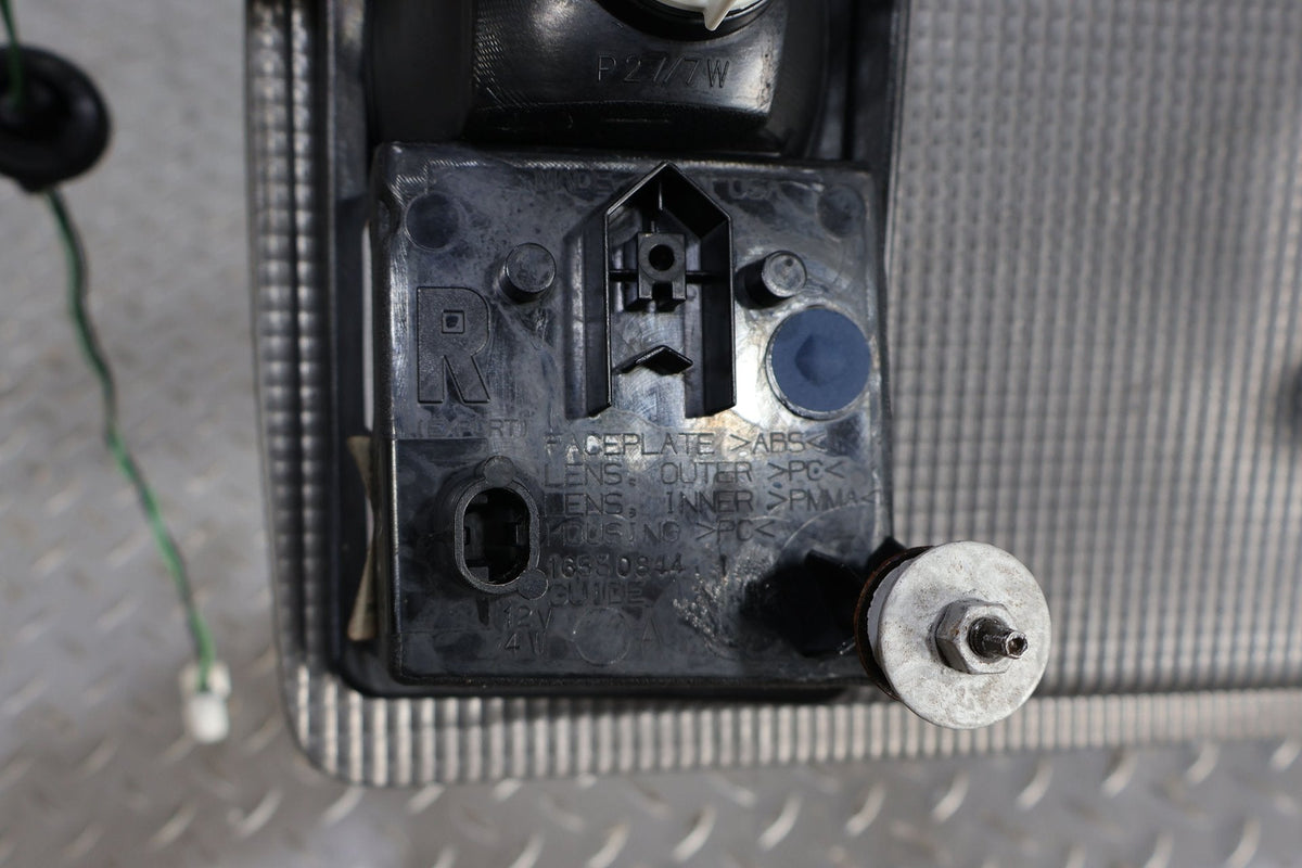 2004 Cadillac XLR- Tail Finish Panel